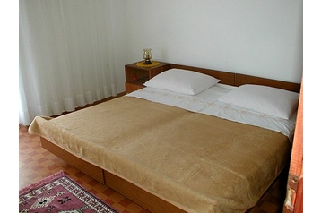 Croazia Privát Slatine, Esterno